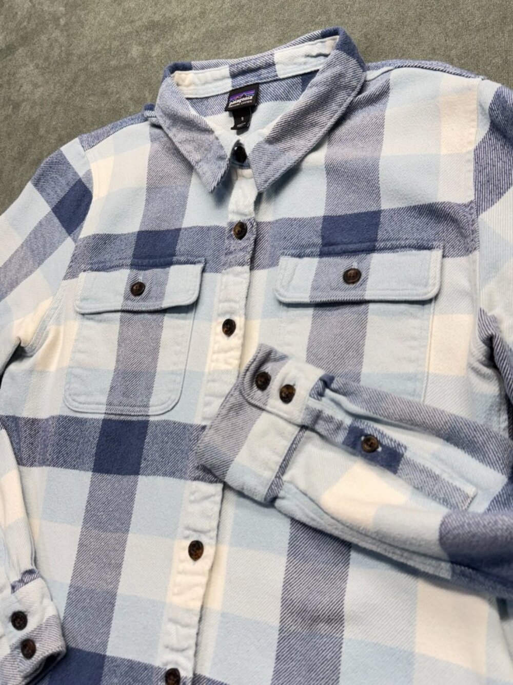 Patagonia Organic Cotton Flannel Button Down Shirt Women’s Small Blue Plaid - Picture 11 of 12